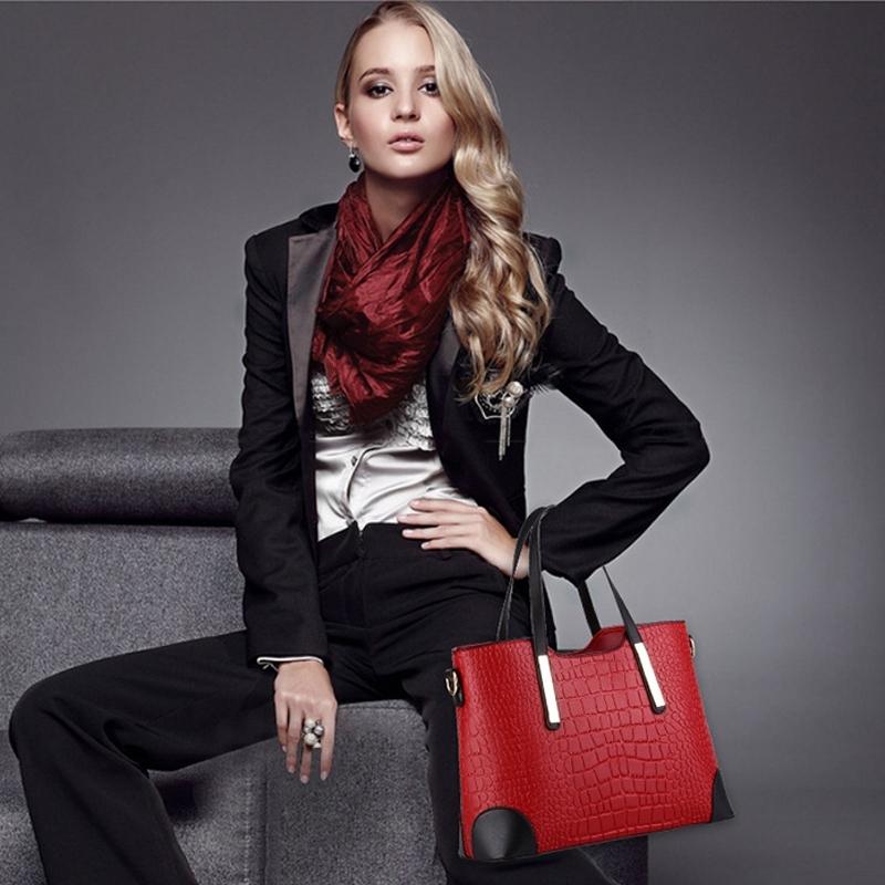 Vintage 2-in-1 Messenger Bag with Crocodile Pattern and Leather Wallet - Wine Red