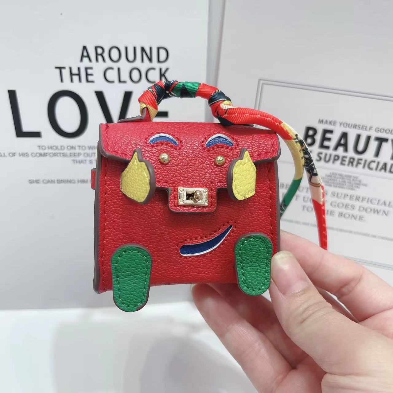 Red Mini Bag Earphone Case - Stylish Keychain Pouch for Headphones