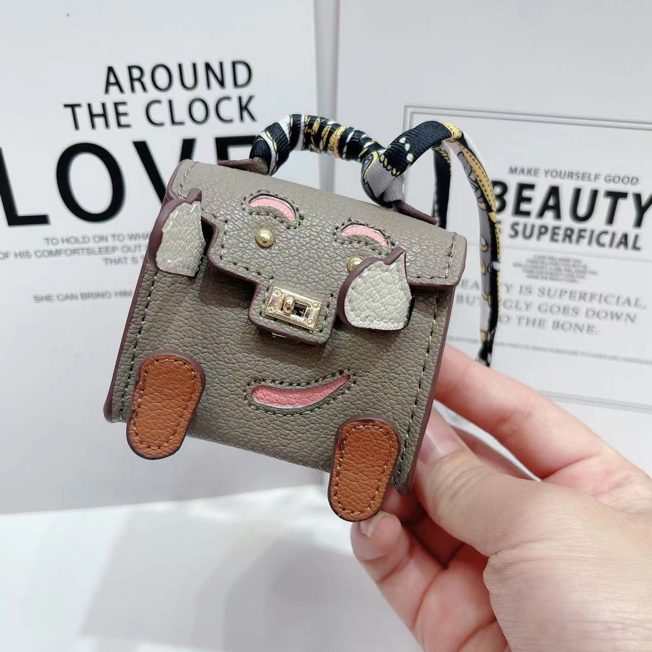 Grey Mini Bag Earphone Case - Stylish Keychain Pouch for Headphones