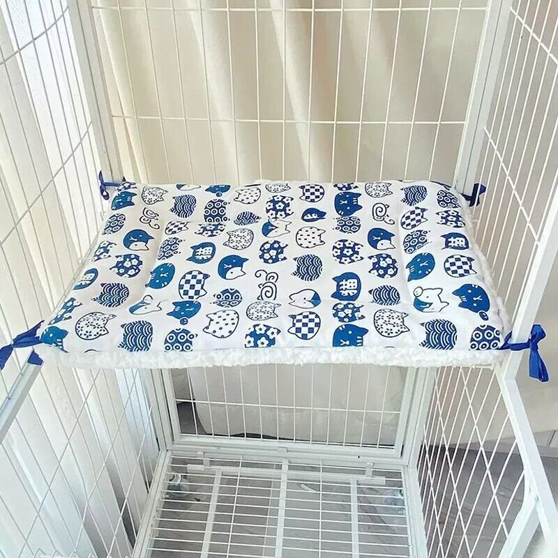 Tie-On Cat Cage Platform Pad - Blue cat pattern on white background (30x50cm)