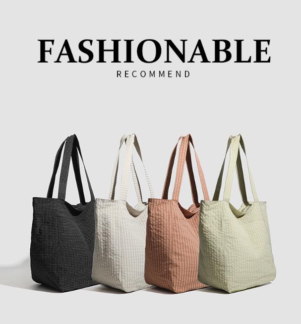 Black Stylish Lightweight Seersucker Gingham Tote Bag - Spacious Multi-Pocket Shoulder Bag with Zipper