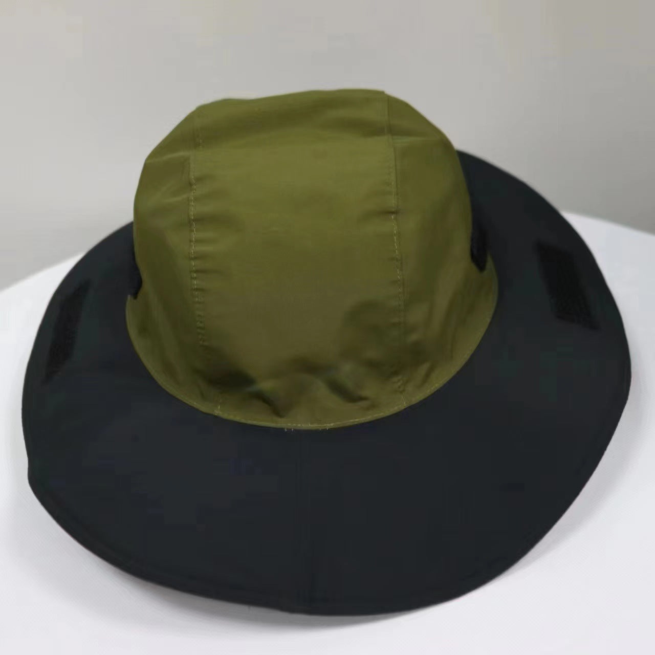Dark Green Autumn-Winter Waterproof Sun Hat with Fleece Lining and Wide Brim
