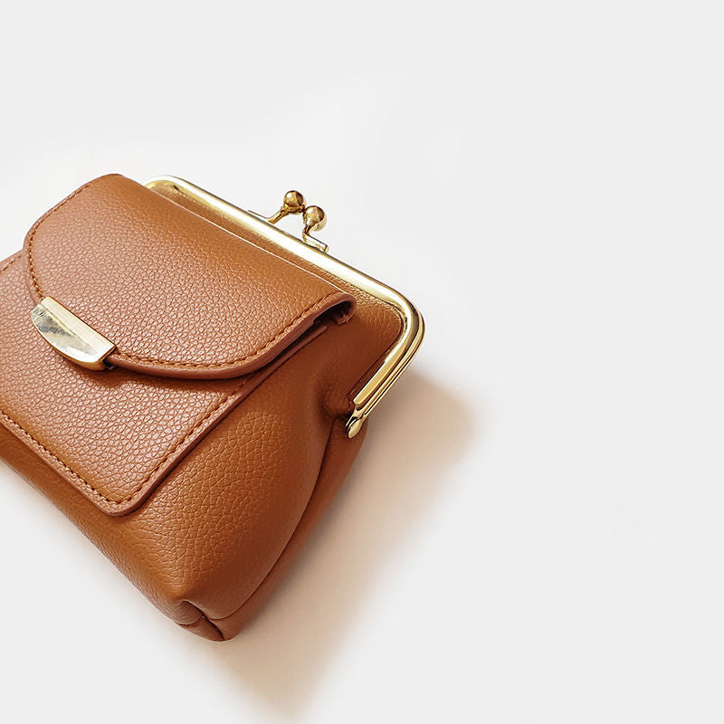Brown Vintage Style Women's Kiss Lock Coin Purse - Compact PU Leather Wallet with Card Holder