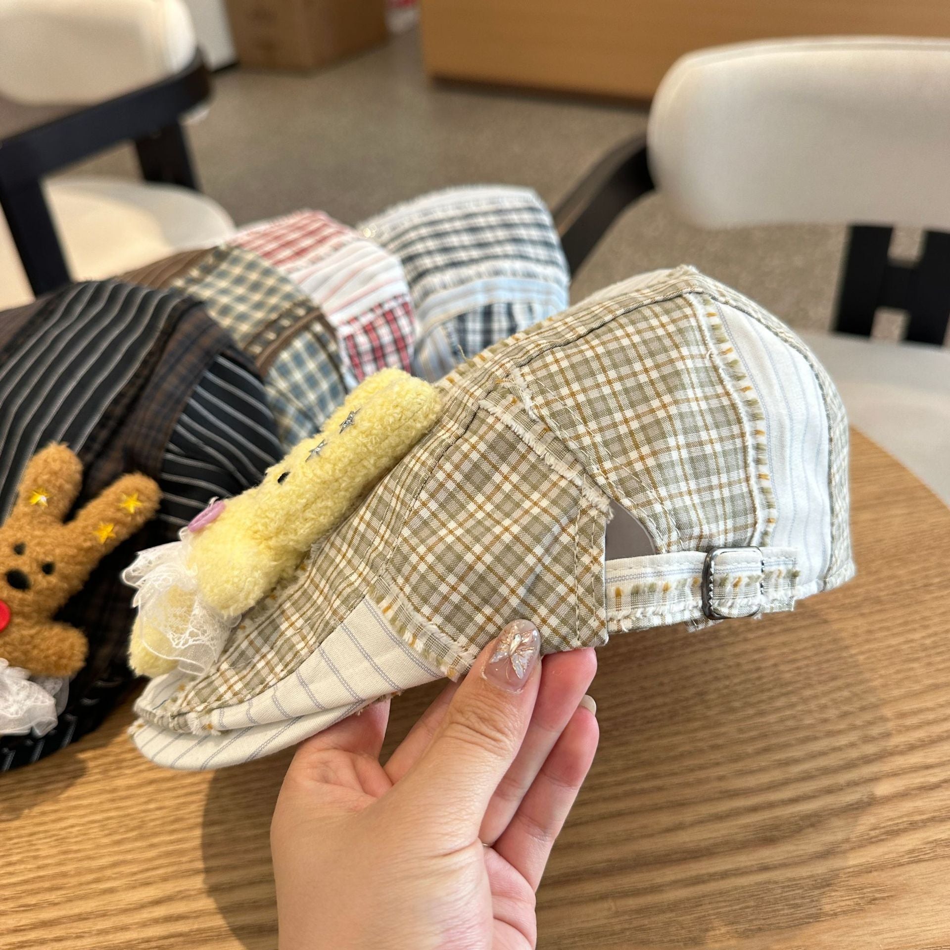 Patchwork Plaid Cotton Cap with Decorative Details(black)