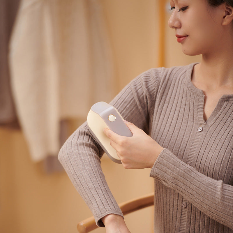 Rechargeable Electric Fabric Shaver - Powerful Lint Remover with Dual-Ring Blades & Ergonomic Design(champagne)