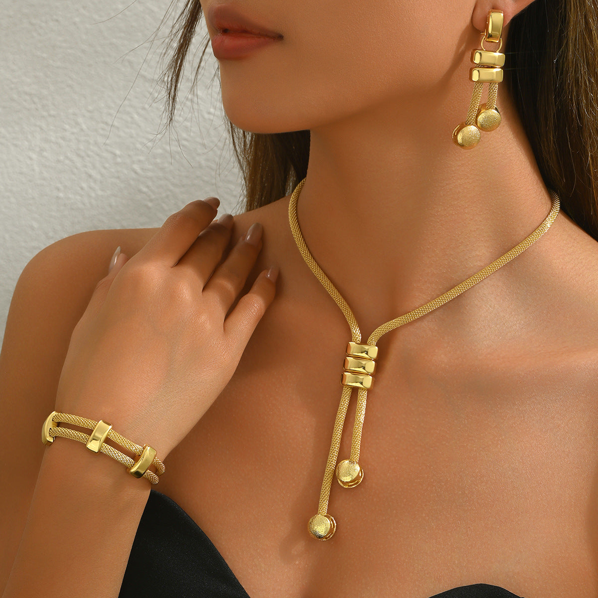 Elegant 3-Piece Mesh Chain Jewelry Set - Tassel Necklace, Bracelet & Dangle Earrings(gold)
