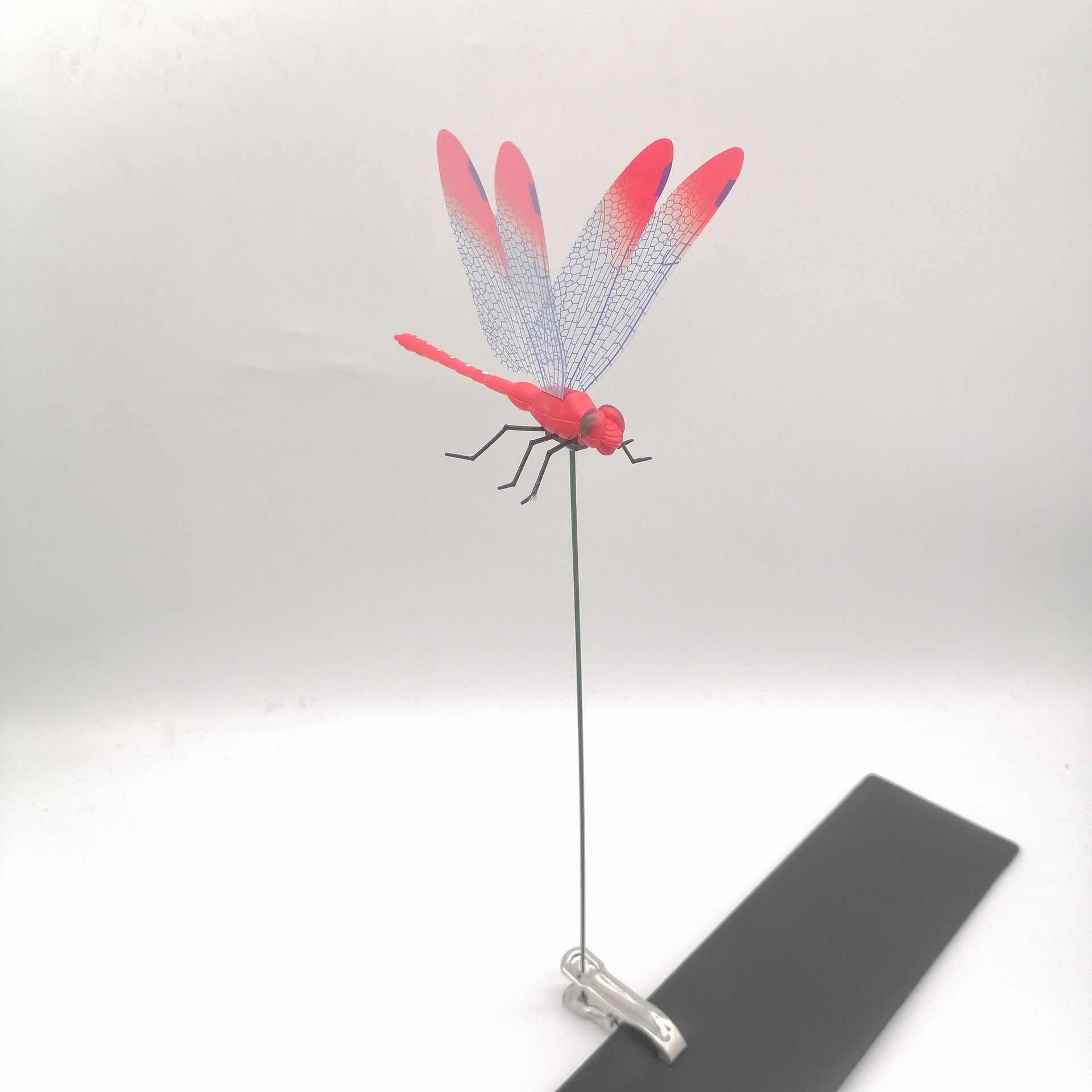 6-Pieces Red Small Garden Dragonfly Clips – 3D Colorful Insect Decoration, Outdoor Metal Stake Ornament, Patio & Plant Accessories