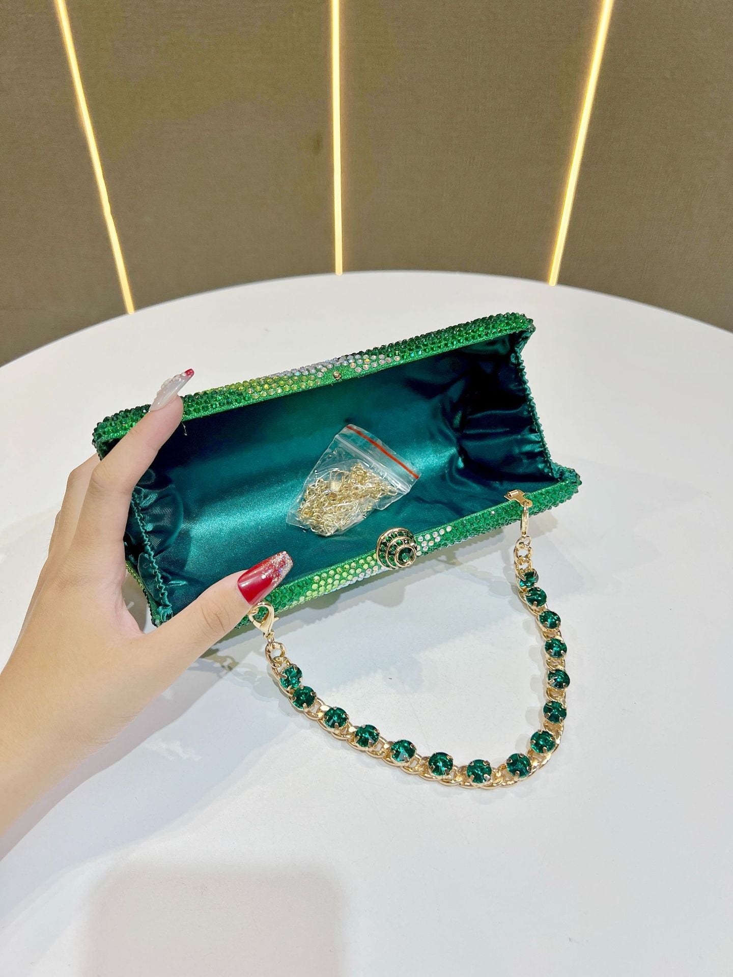 Luxury Golden Rhinestone Evening Clutch Bag Women Crystal Sparkle Formal Purse with Chain Strap for Wedding Party Prom