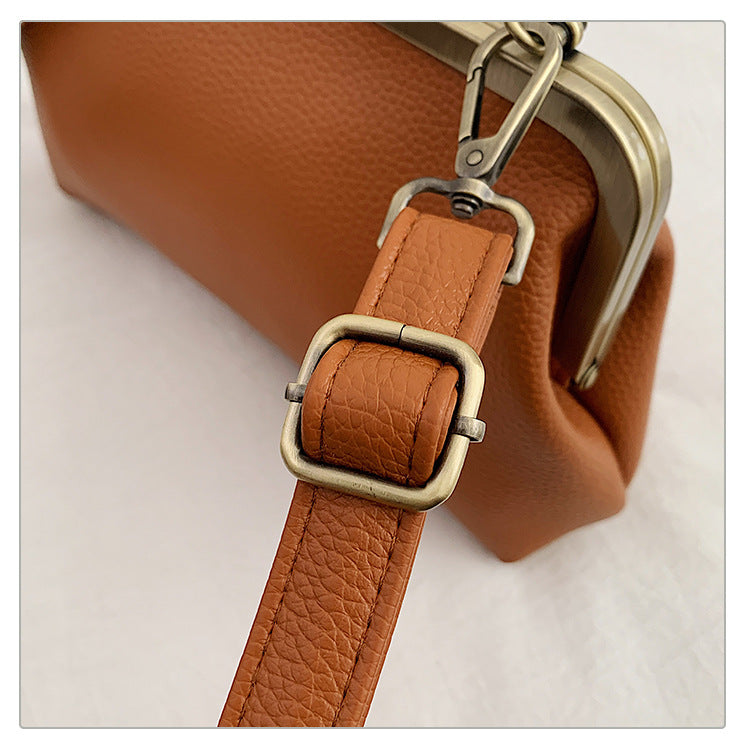 Red Retro Women's Shell Handbag - European Style Clip Lock Closure PU Clutch/Shoulder Bag with Chain Strap