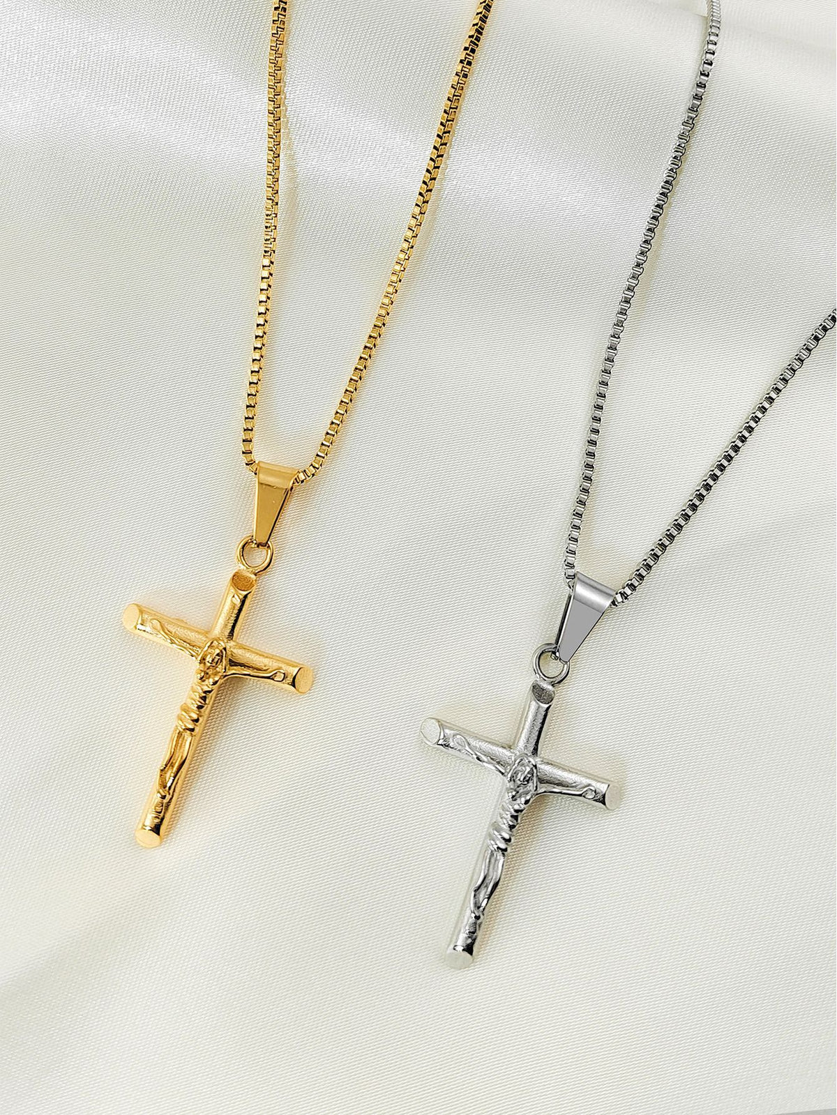 Men's Vintage Cross Pendant Necklace 2-Piece Set – Includes Classic Steel & Luxury Gold Titanium Steel Chains (60cm Box Chain)