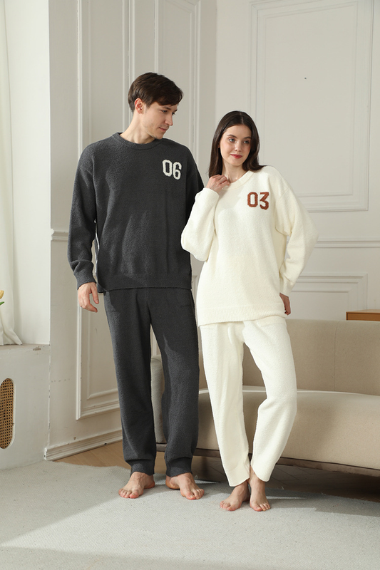 Dark Gray Men's Warm & Cozy Semi-Flannel Couple's Pajamas — Knitted Digital Pattern, Soft Fleece Fabric, Pullover Style: The Ideal Choice for Loungewear in Autumn and Winter