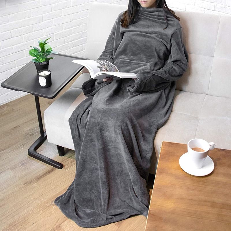 Winter Cozy Warm Loungewear Gift Set – 150 x 180CM Dark Grey Flannel Fleece Wearable Blanket with Adjustable Sleeves Large Front Pocket and Back Velcro Closure, Free L Size Sherpa Fleece Cable Knit Anti-Slip Slipper Socks for Home Relaxation