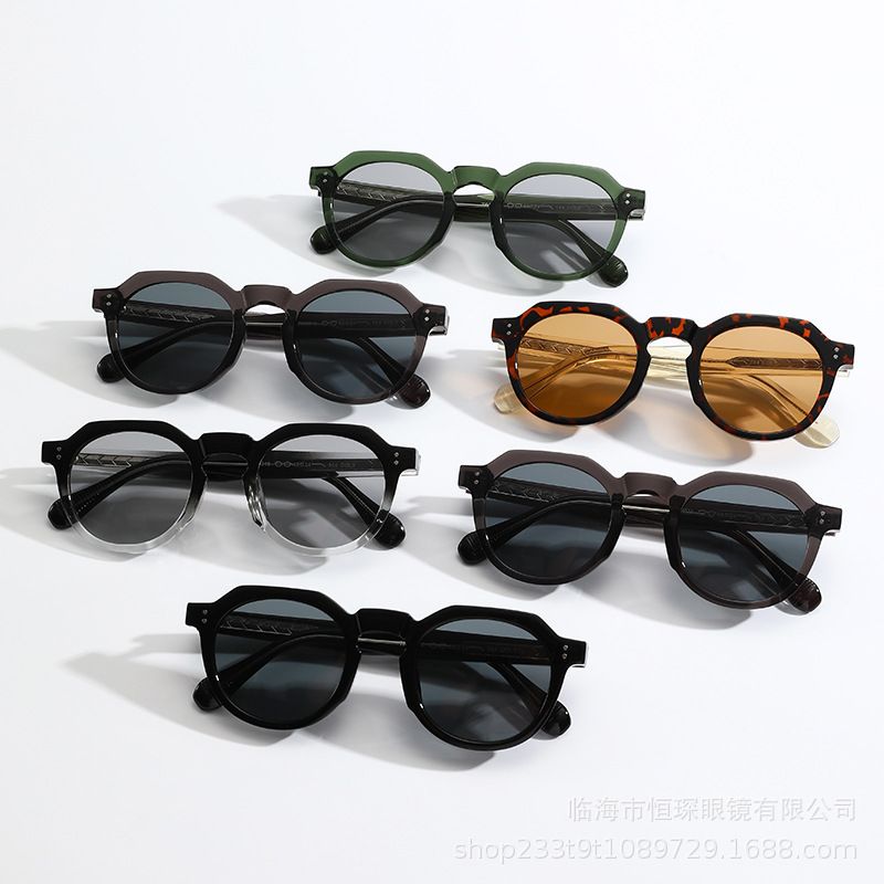 Transparent Gray Retro Round Sunglasses with Storage Pouch - Lightweight Fashion Sun Glasses with Dark Tinted Lenses for Driving, Travel and Everyday Outdoor Wear