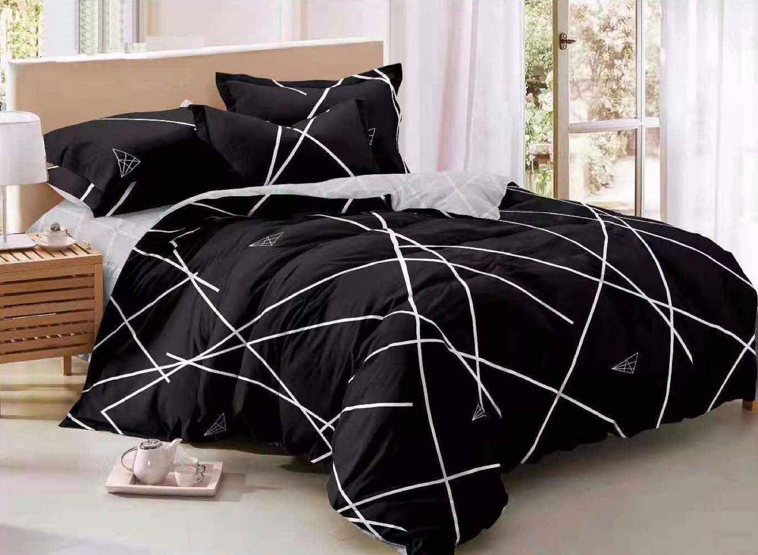 Jonas Queen Size Quilt/Duvet Cover Set