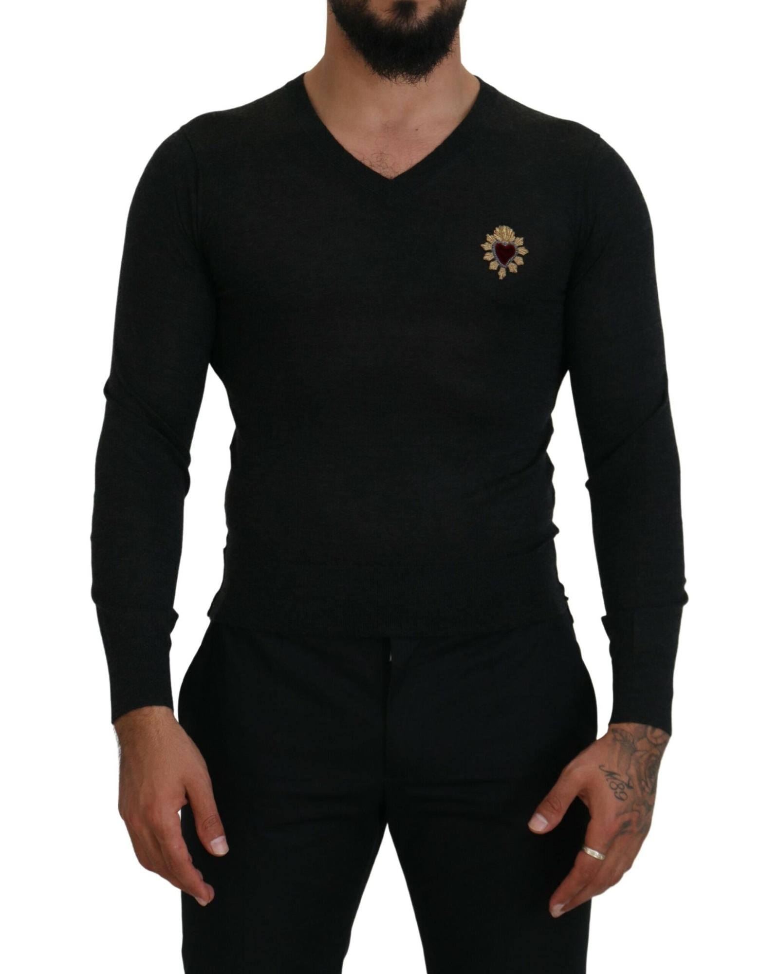 Stunning Dolce &amp; Gabbana V-Neck Sweater with Heart Embroidery 44 IT Men