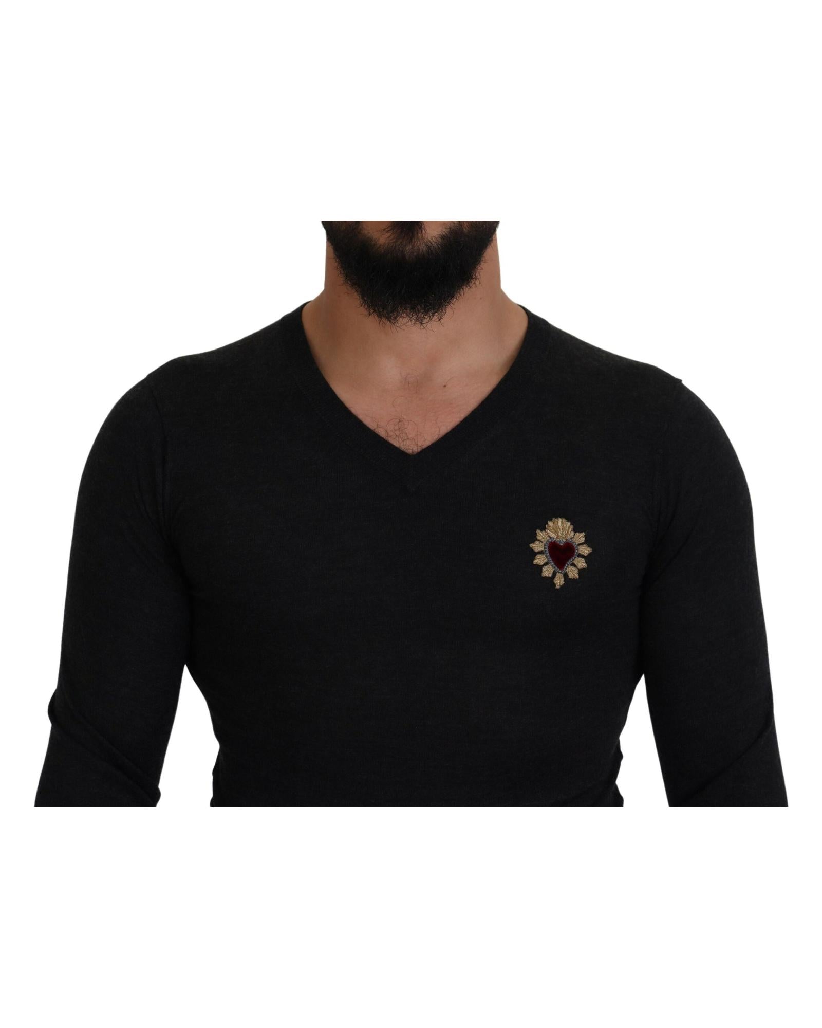Stunning Dolce &amp; Gabbana V-Neck Sweater with Heart Embroidery 44 IT Men